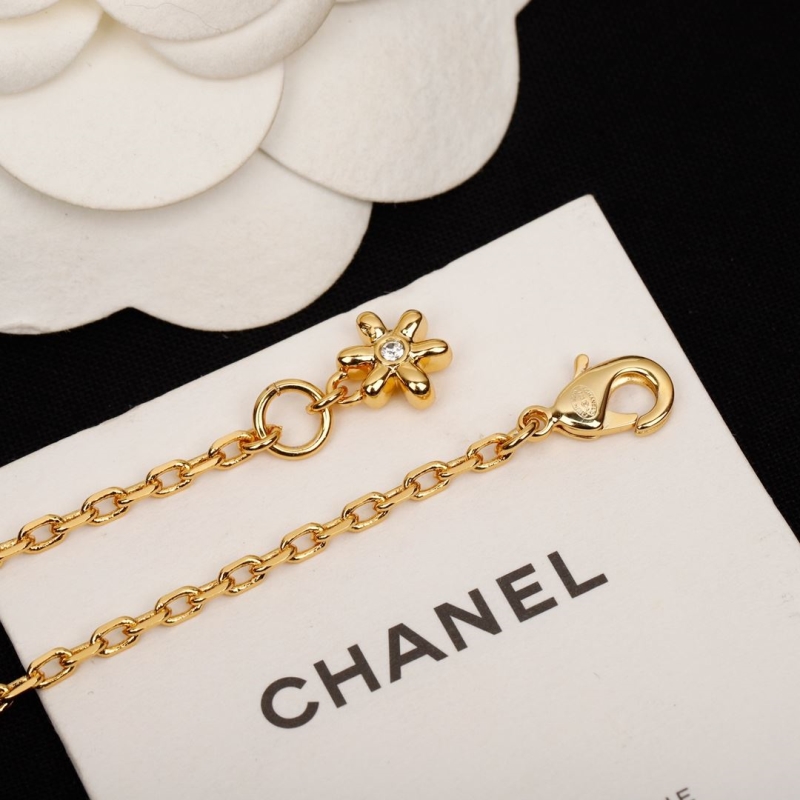 Ch**el necklaces